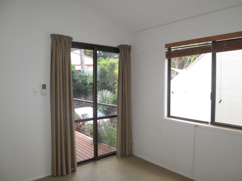 2/4 Border Drive, Cannonvale QLD 4802