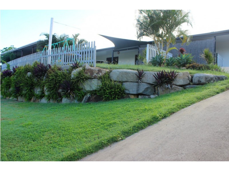 7 Amarula Drive, Cannonvale QLD 4802