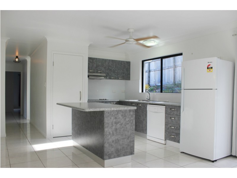 7 Amarula Drive, Cannonvale QLD 4802