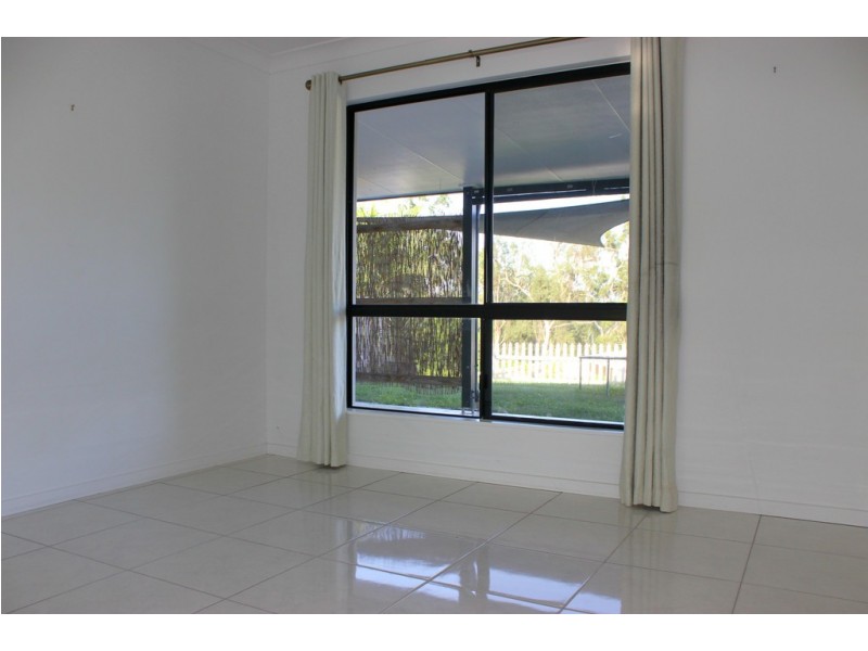 7 Amarula Drive, Cannonvale QLD 4802