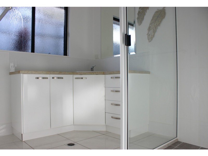 7 Amarula Drive, Cannonvale QLD 4802