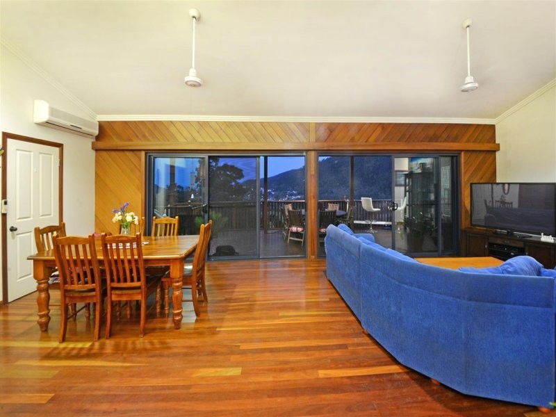 21/14 Hamilton Avenue, Cannonvale QLD 4802