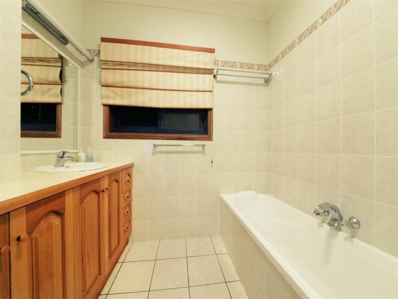 21/14 Hamilton Avenue, Cannonvale QLD 4802