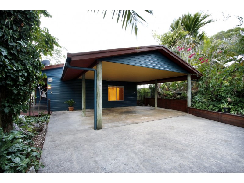 22 Macona Crescent, Cannonvale QLD 4802