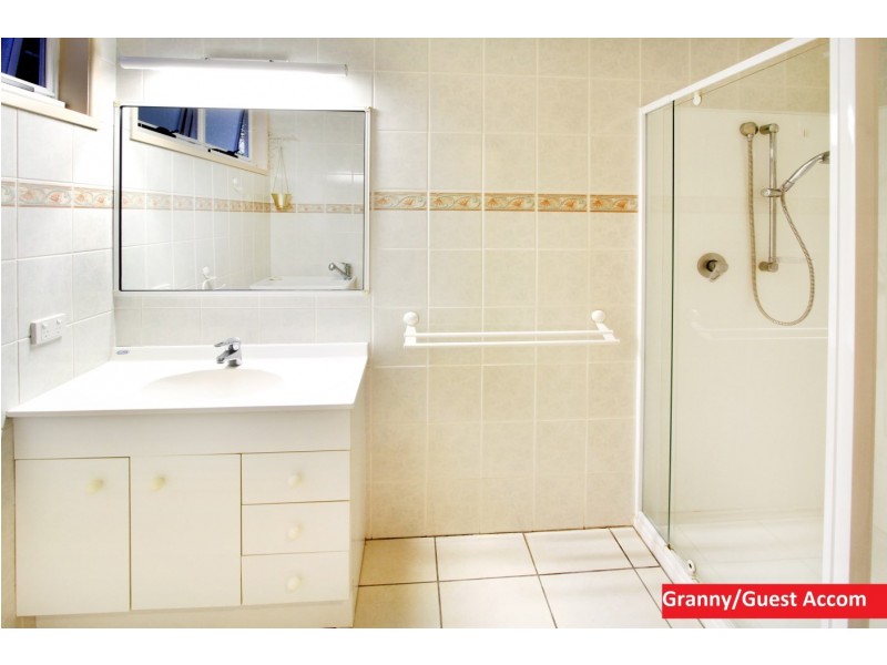 22 Macona Crescent, Cannonvale QLD 4802