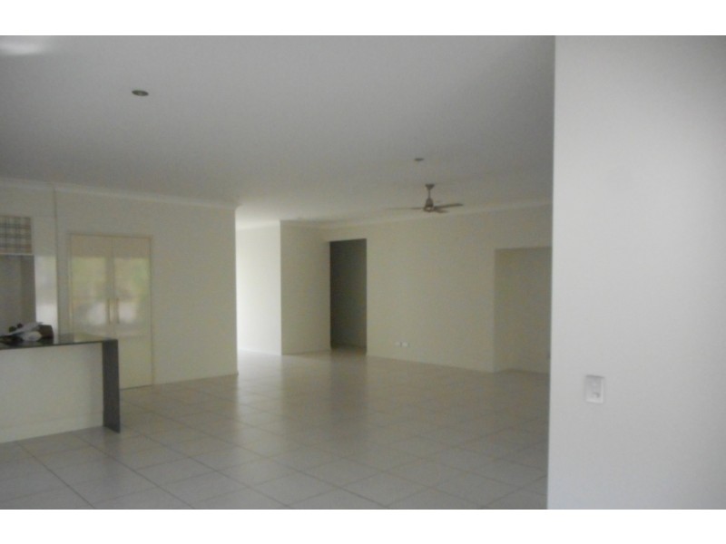 33 Sunset Drive, Jubilee Pocket QLD 4802