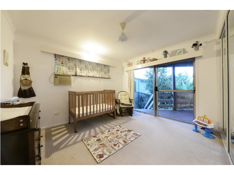 7 Country Road, Cannonvale QLD 4802