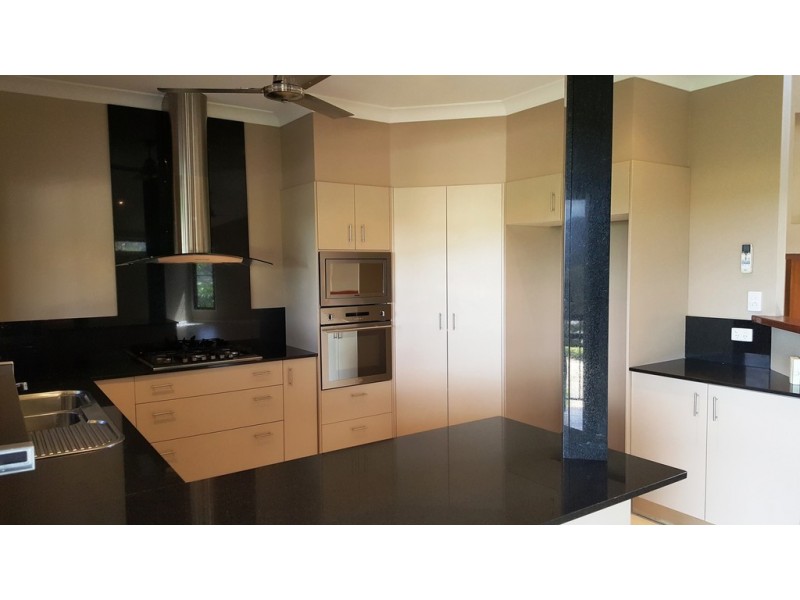 25 Beth Court, Cannonvale QLD 4802