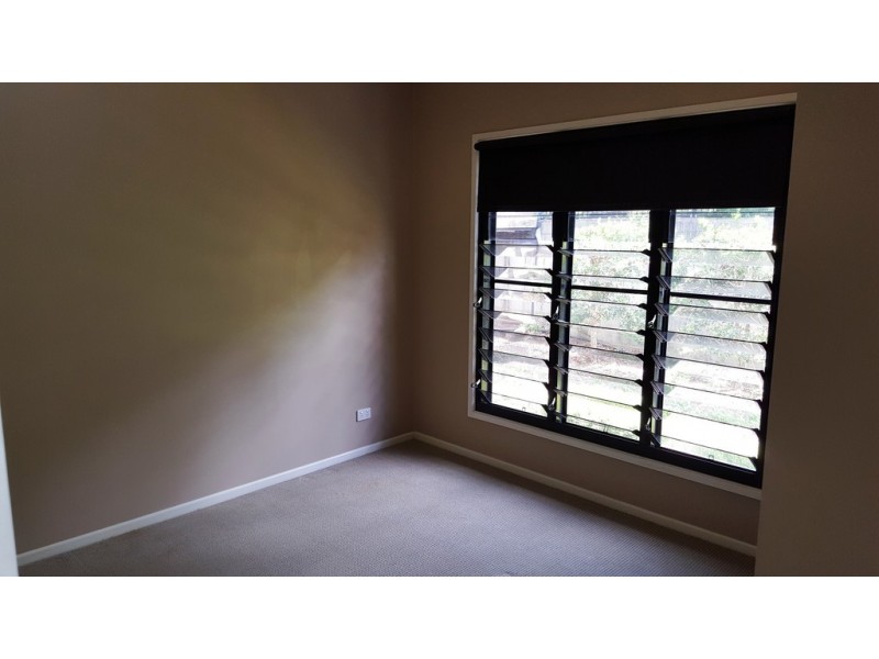 25 Beth Court, Cannonvale QLD 4802