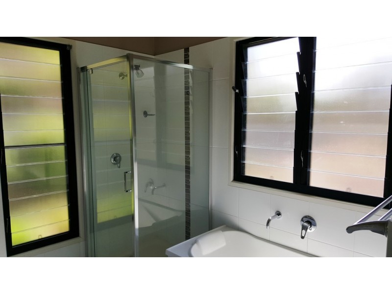 25 Beth Court, Cannonvale QLD 4802