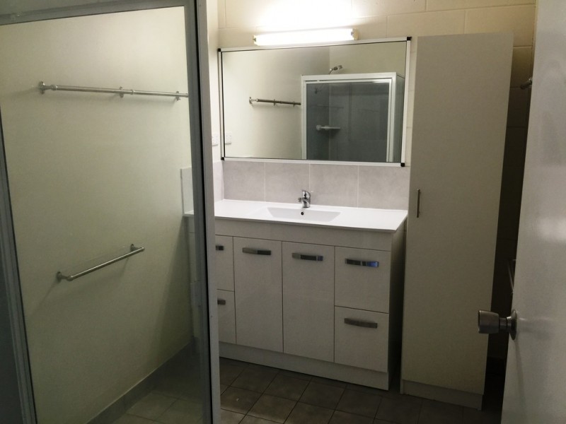 2/7 Duell Road, Cannonvale QLD 4802