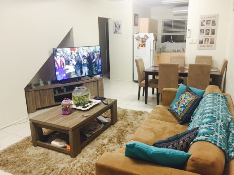 2/7 Duell Road, Cannonvale QLD 4802