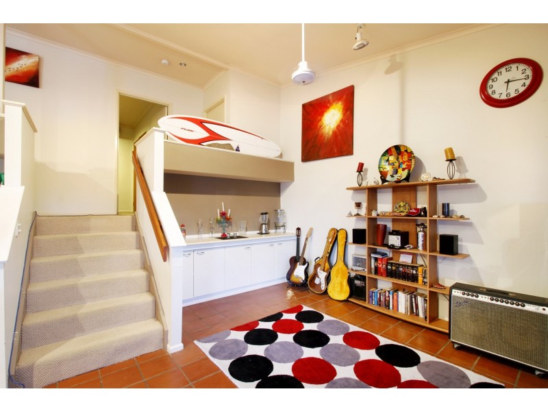 8 Arundel Court, Cannonvale QLD 4802