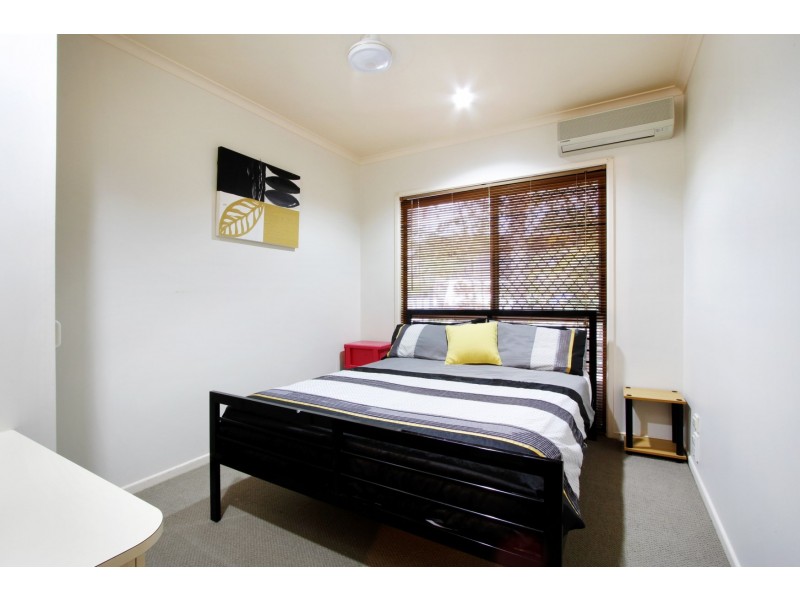 8 Arundel Court, Cannonvale QLD 4802