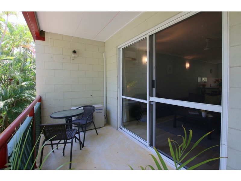 8/14 Island Drive, Cannonvale QLD 4802