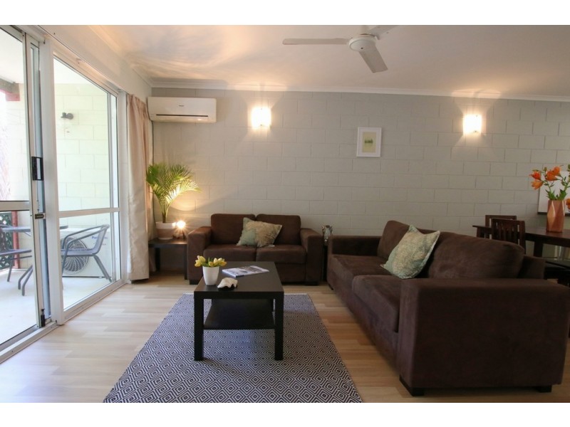 8/14 Island Drive, Cannonvale QLD 4802