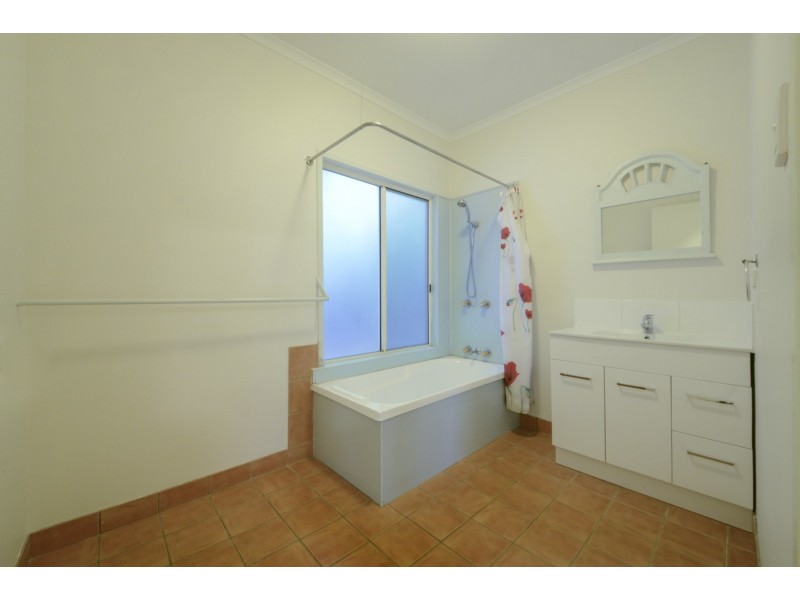 70 Laurina Drive, Strathdickie QLD 4800