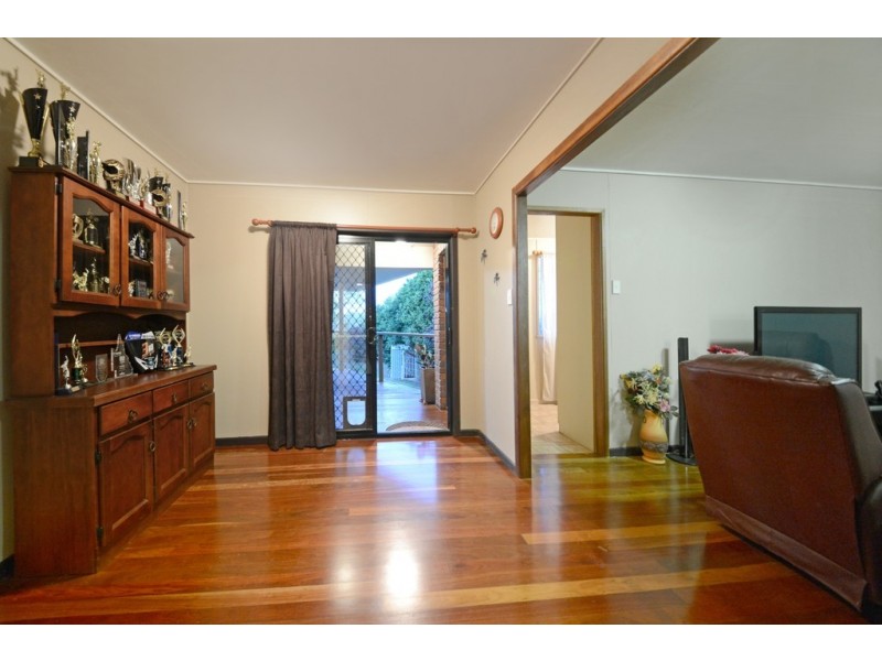 15 Usher Road, Mount Julian QLD 4800