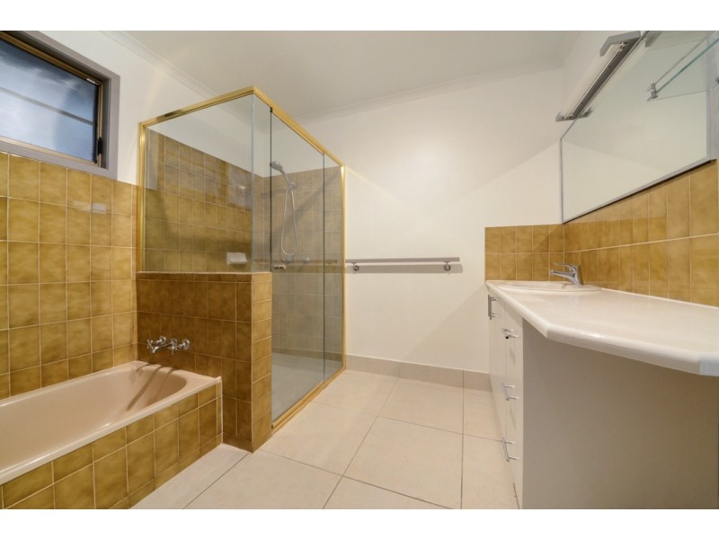 17 Wambiri St, Cannonvale QLD 4802