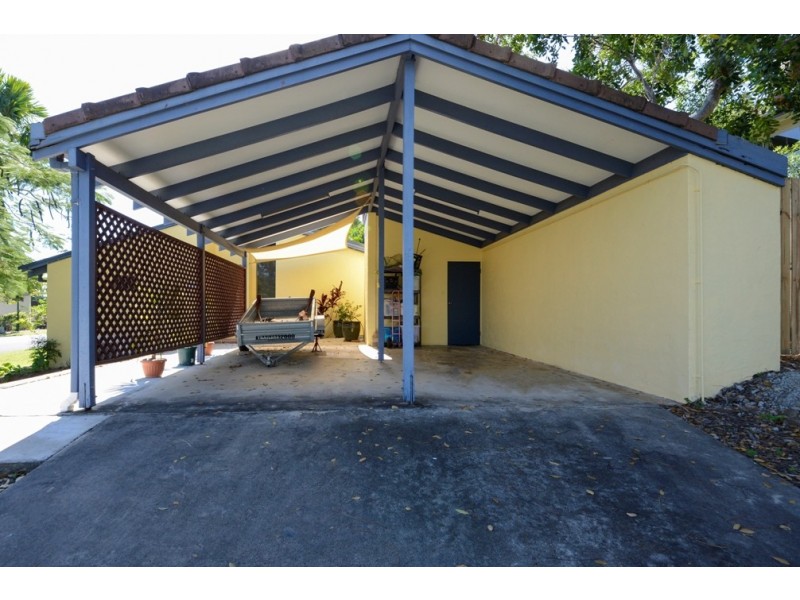 17 Wambiri St, Cannonvale QLD 4802