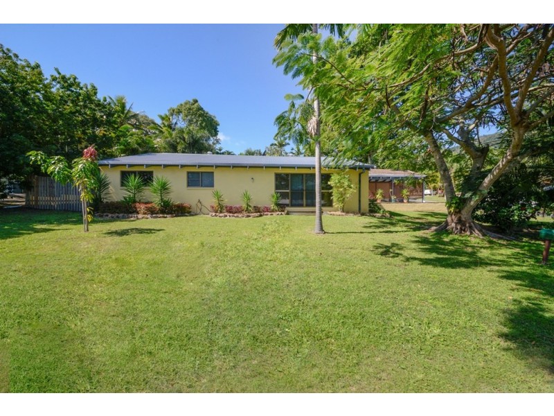 17 Wambiri St, Cannonvale QLD 4802