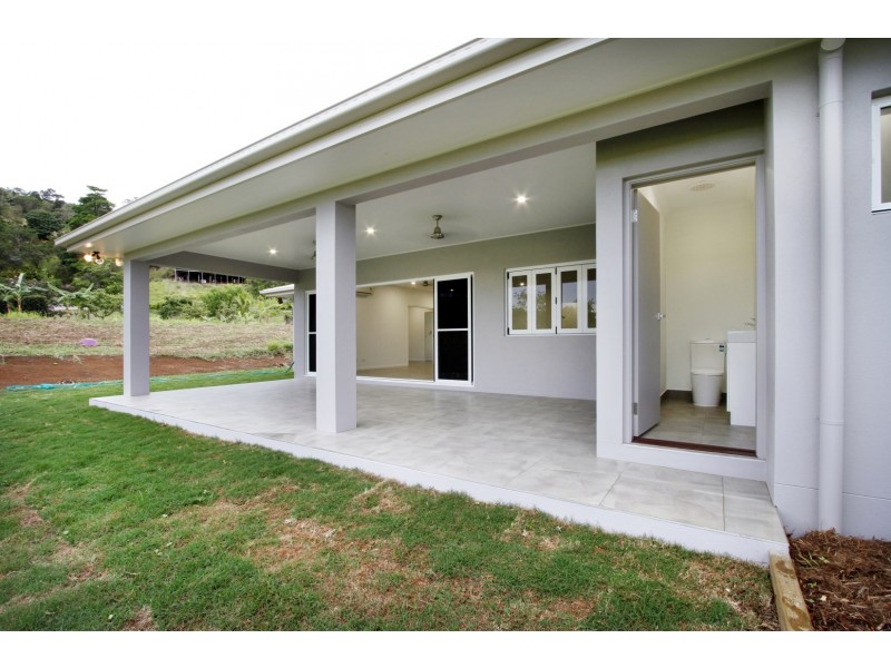 77 Honeyeater Crescent, Cannon Valley QLD 4800