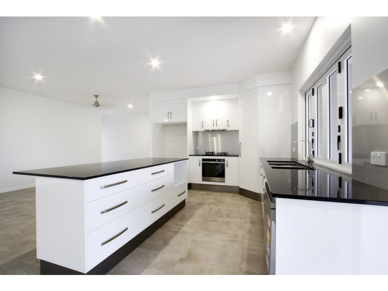 77 Honeyeater Crescent, Cannon Valley QLD 4800