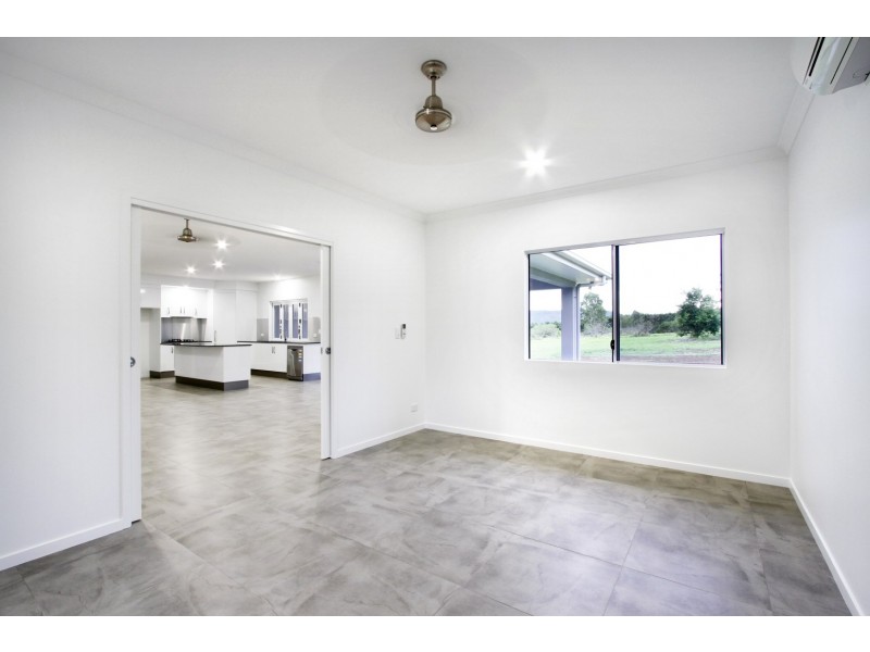 77 Honeyeater Crescent, Cannon Valley QLD 4800