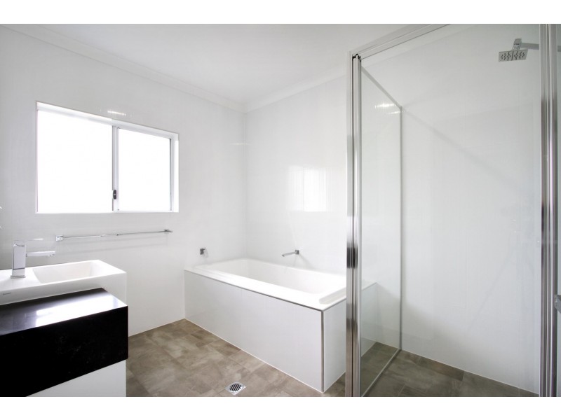 77 Honeyeater Crescent, Cannon Valley QLD 4800