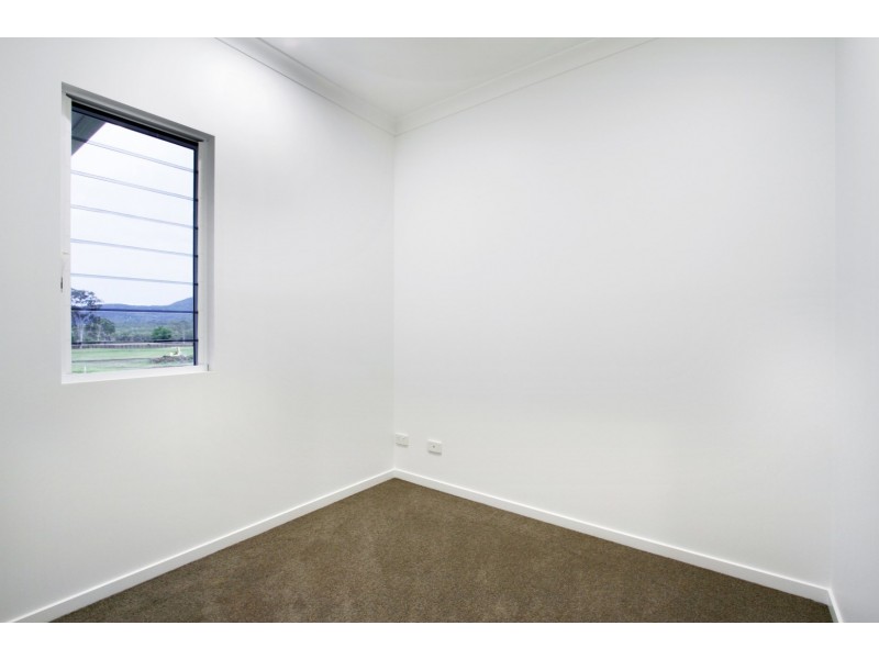 77 Honeyeater Crescent, Cannon Valley QLD 4800