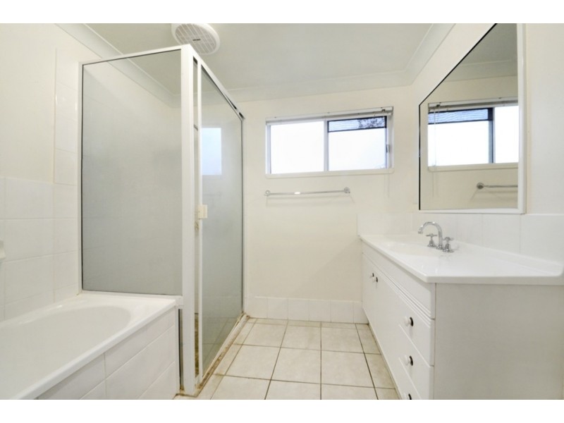 17/24 Pandanus Drive, Cannonvale QLD 4802