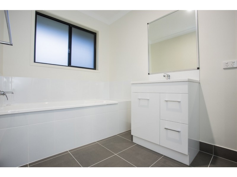 16 (Lot 20) Olivia Street, Cannonvale QLD 4802