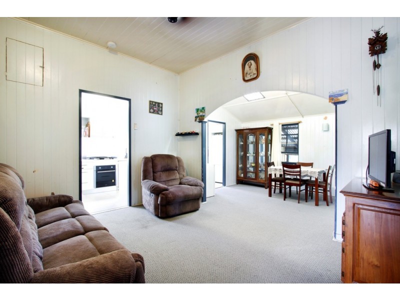32 Ann Street, Proserpine QLD 4800
