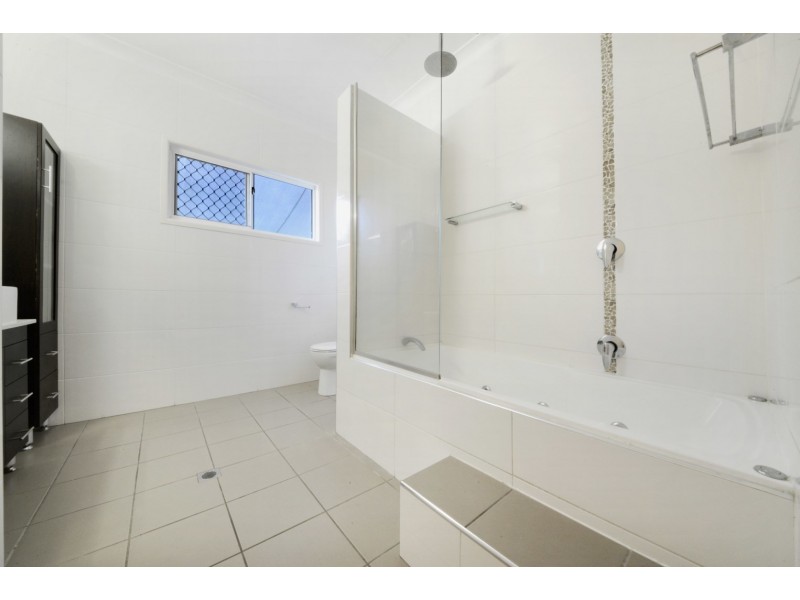 25 Wildlife Road, Jubilee Pocket QLD 4802