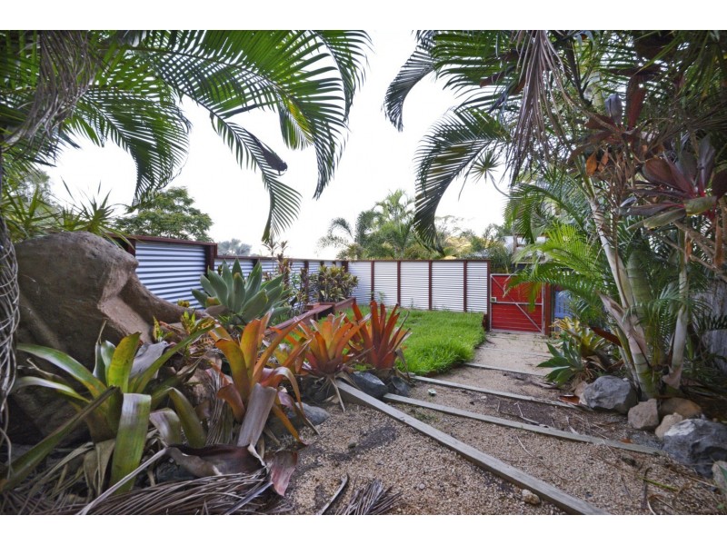 25 Wildlife Road, Jubilee Pocket QLD 4802