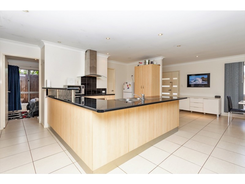 2/29 Sanctuary Avenue, Jubilee Pocket QLD 4802
