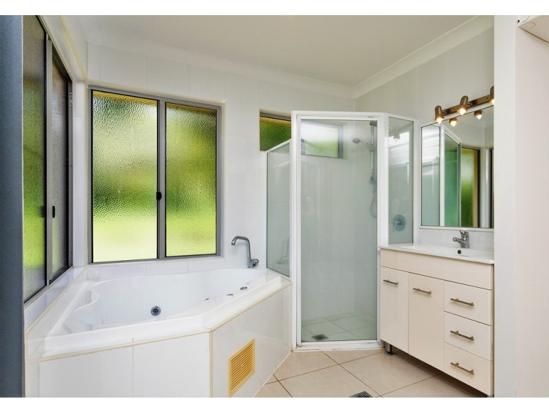 2/29 Sanctuary Avenue, Jubilee Pocket QLD 4802