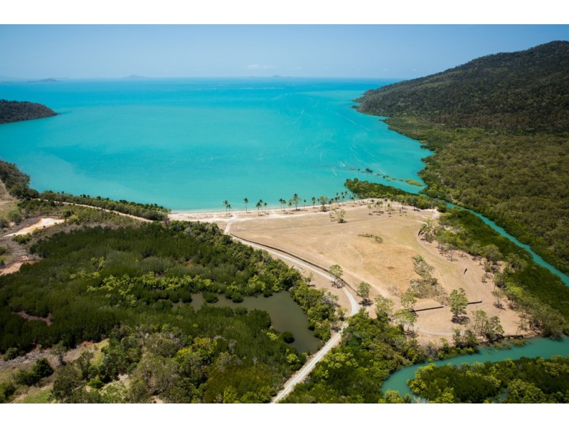 Lots Funnel Bay, Flametree QLD 4802