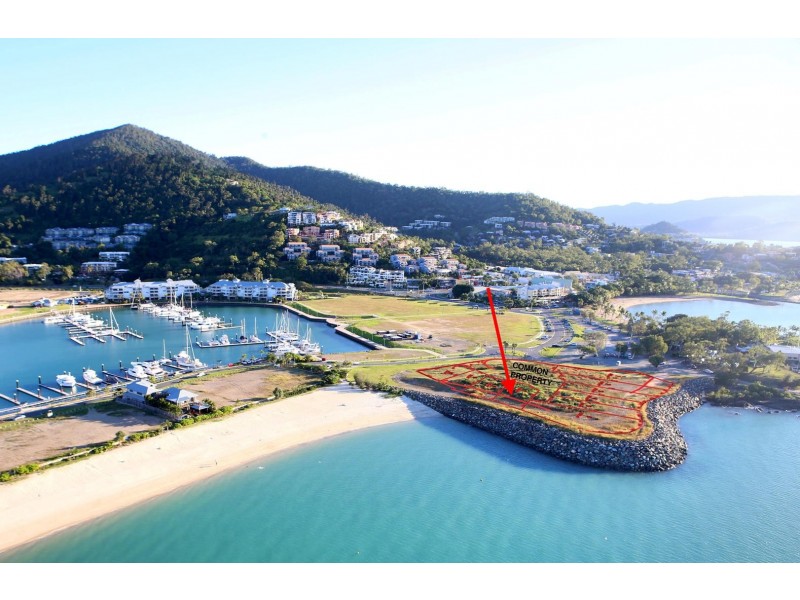 7 / 2 – 6 Ocean Road ‘One Airlie’, Airlie Beach QLD 4802