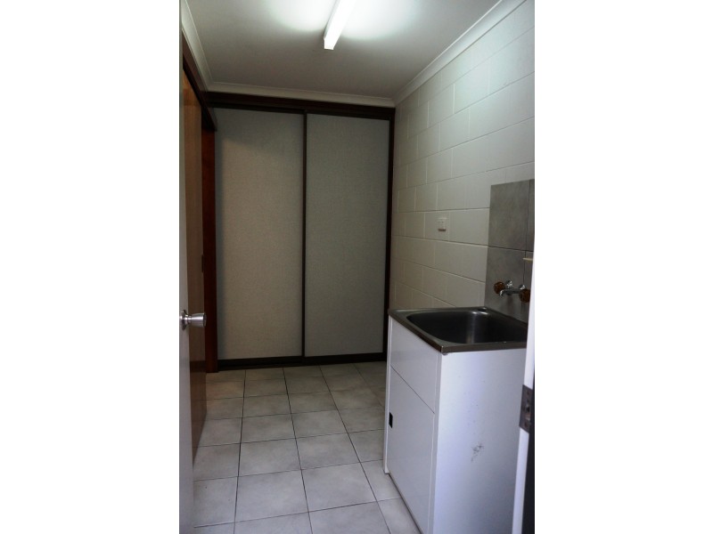 11 Pleasant Drive, Cannonvale QLD 4802