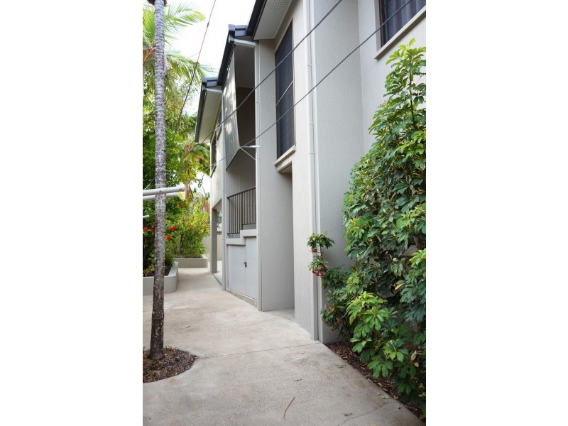 11 Pleasant Drive, Cannonvale QLD 4802