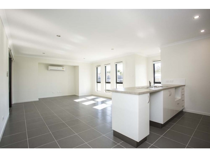 73 (Lot 14) Macarthur Drive, Cannonvale QLD 4802