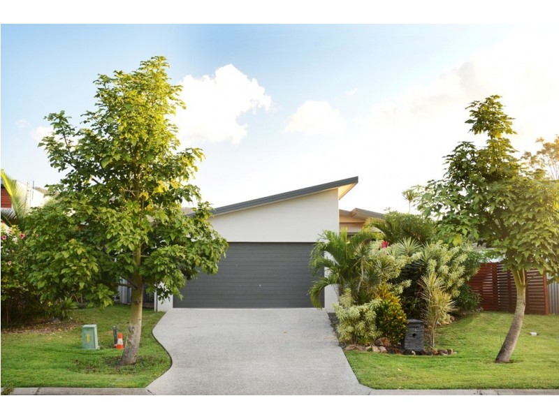 54 Abell Road, Cannonvale QLD 4802