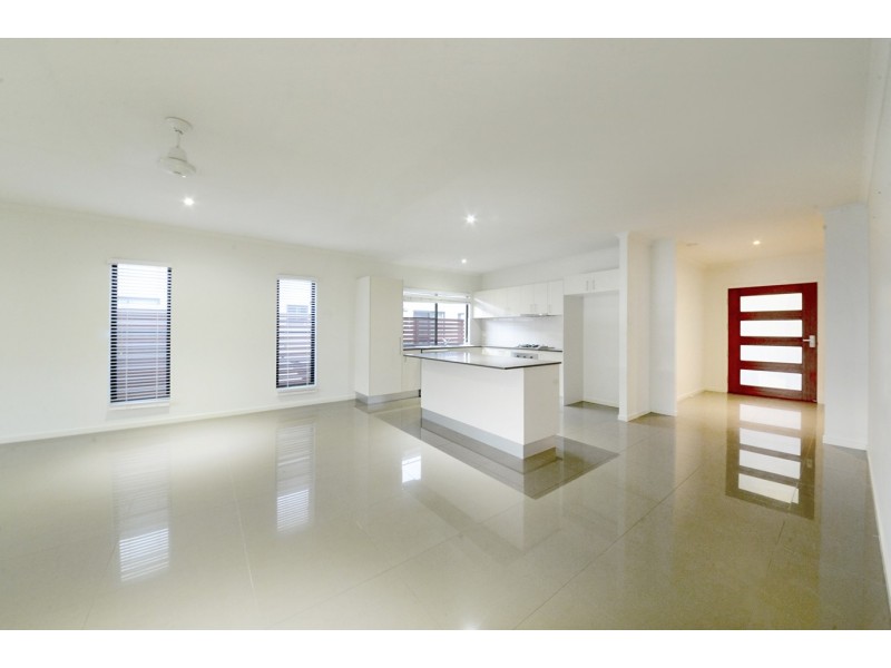 54 Abell Road, Cannonvale QLD 4802
