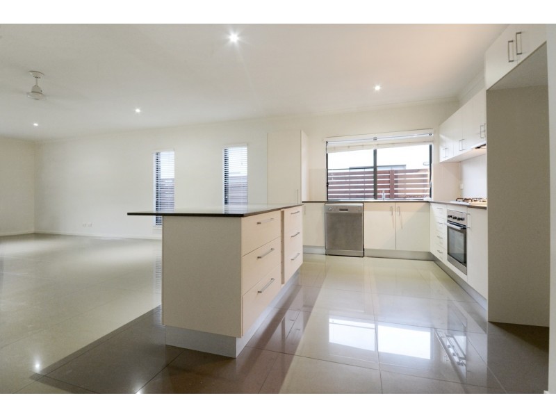54 Abell Road, Cannonvale QLD 4802
