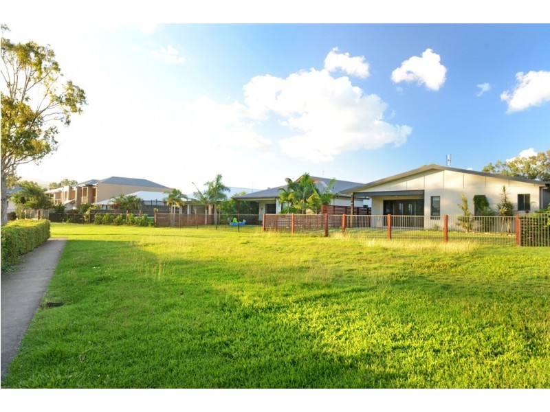 54 Abell Road, Cannonvale QLD 4802