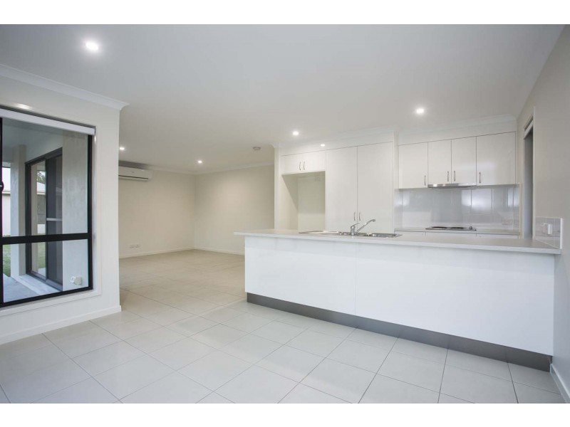 47 Macarthur Drive, Cannonvale QLD 4802