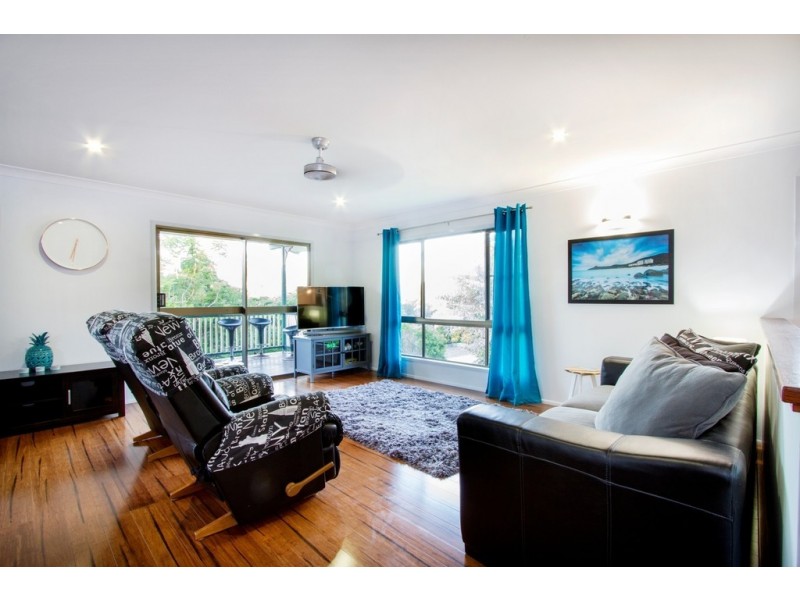 2 Wambiri Street, Cannonvale QLD 4802