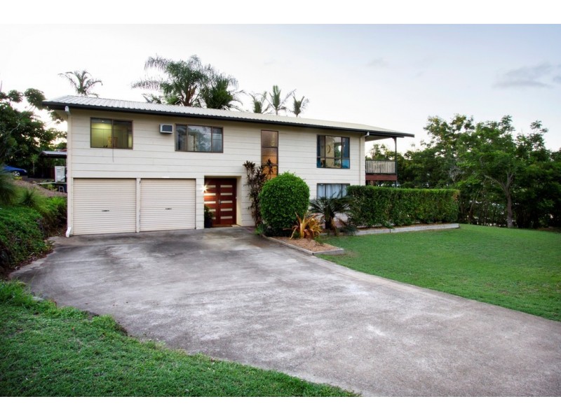 2 Wambiri Street, Cannonvale QLD 4802