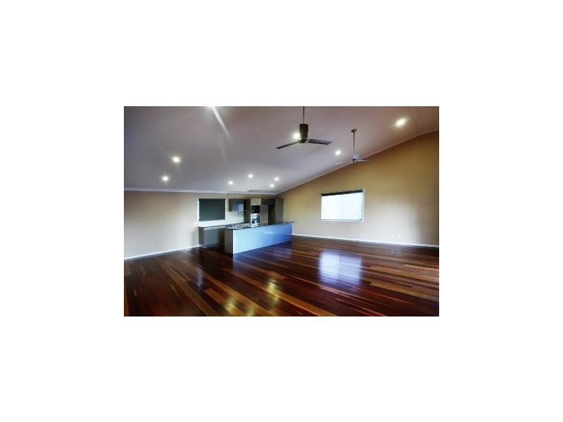 13 Jones Road, Cannonvale QLD 4802